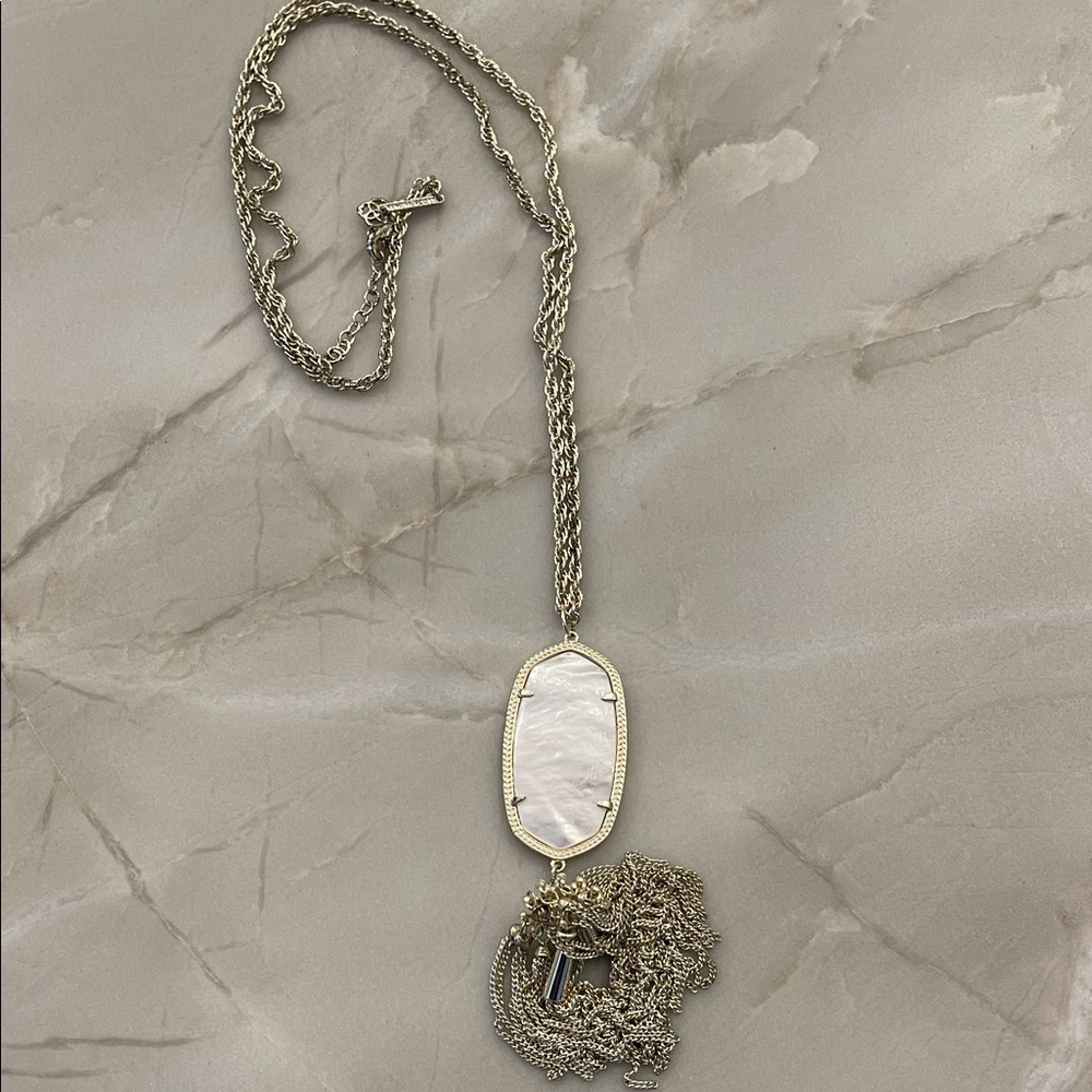 Kendra Scott mother of pearl Rayne necklace